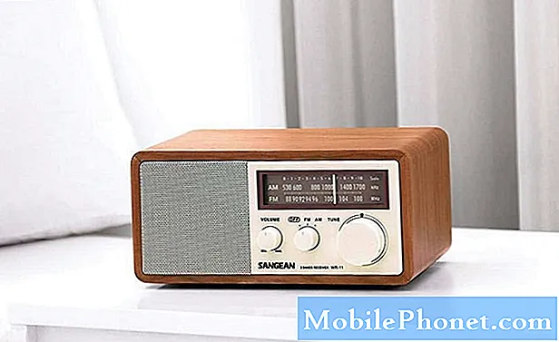 5 geriausi radijo stalai su „Bluetooth“ garsiakalbiais