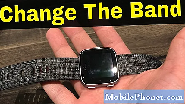 Hoe Fitbit Versa-banden te veranderen | stappen om accessoirebanden te verwisselen