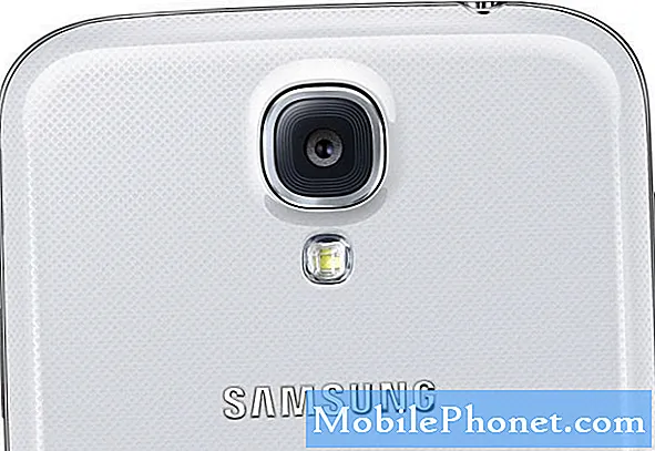 Fotoaparát Samsung Galaxy S4 je rozmazaný a má další související problémy