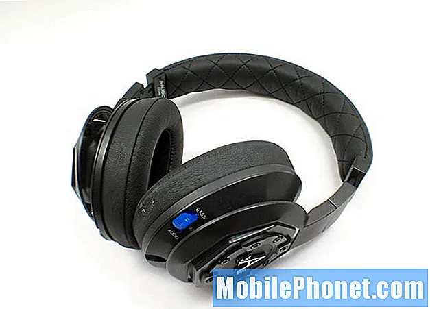 A-Audio Legacy Review: Впечатляващи слушалки с шумопотискане