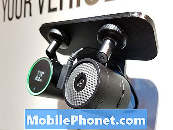 Garmin Speak Plus є єдиним пристроєм, який потребує кожного власника автомобіля