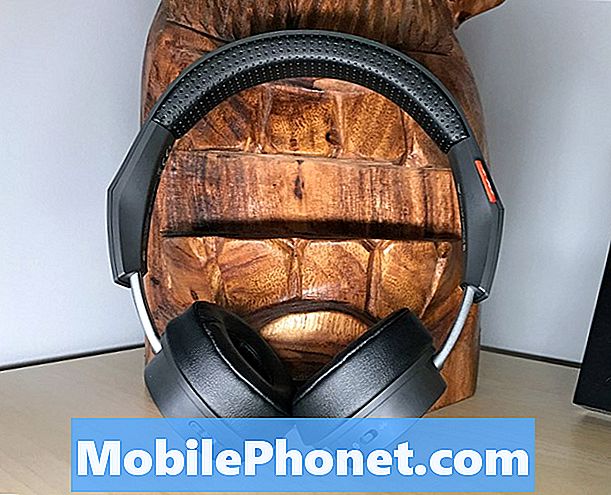 Plantronics Backbeat 500 Review: Fantastiske, overkommelige trådløse hovedtelefoner