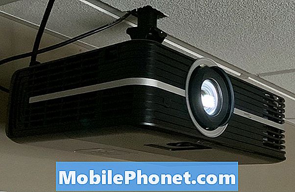 Optoma UHD51A pregled: 4K projektor s Alexa & Google pomoćnik glasovne kontrole