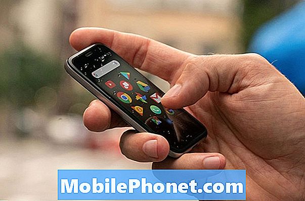 7 Мали екрани Андроид телефона Вортх Буиинг