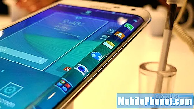 Galaxy Note Edge vs Galaxy S4: 5 Hal yang Perlu Diketahui Pembeli