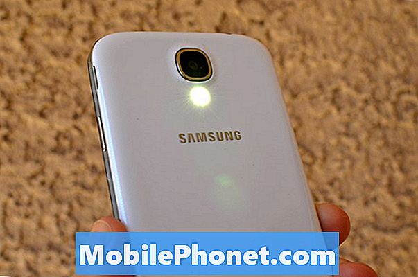 Як використовувати Samsung Galaxy S4 як ліхтарик