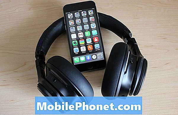 Kā atrast Dr Dre Compton par iPhone un iTunes - Raksti