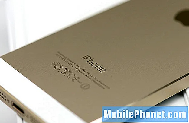 iPhone 5s, iPhone 5c, Cricket Wireless 10 월 25 일 출시