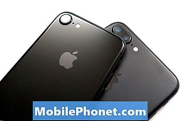 iPhone 7 iOS 12 Beta Recenze: zobrazení a výkon