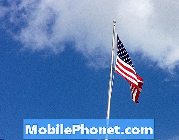 Denní slevy veteránů ve společnosti AT&T, Sprint, T-Mobile, Verizon a Apple