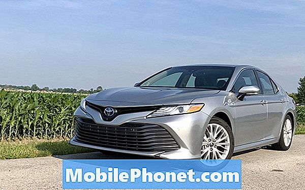 Revisión de Toyota Camry Hybrid 2018 - Artículos