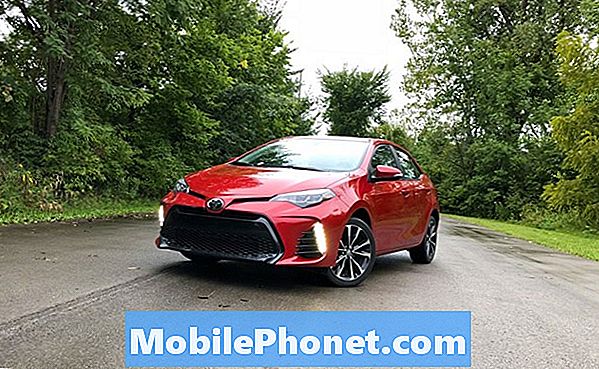 Revisão de 2018 Toyota Corolla - Artigos