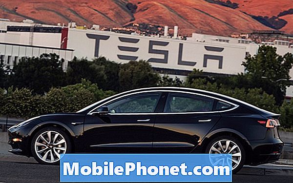 Tesla Model 3: 8 ting å vite nå