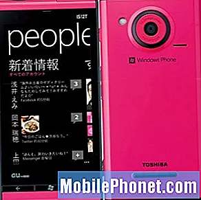 Fujitsu pronkt met waterdichte Windows Phone 7.5 met 13 megapixel camera op CES (video)