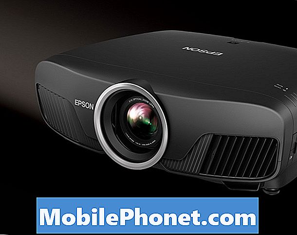 Új Epson Pro Cinema 4050 4K PRO-UHD HDR Projektor indításával