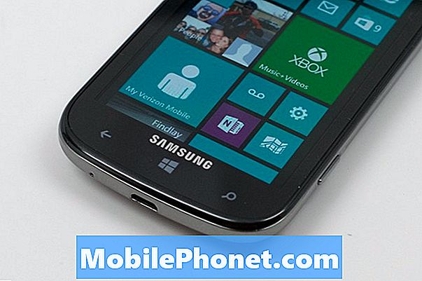 סמסונג ATIV אודיסיאה סקירה: תקציב Windows 8 טלפון ב - Verizon
